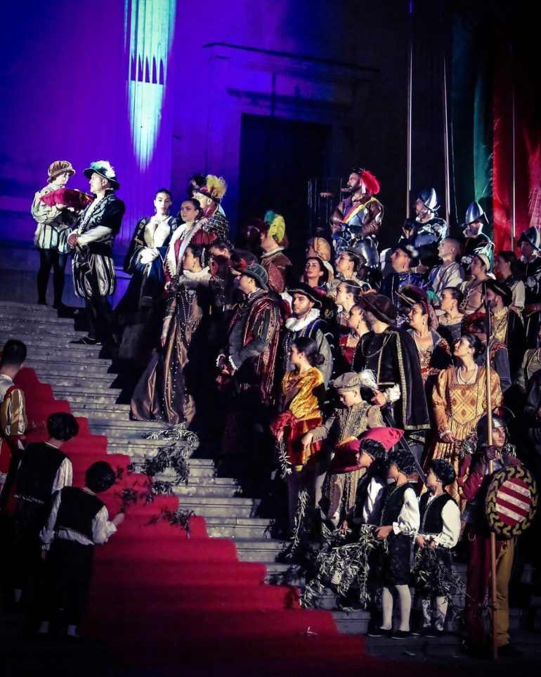 Grande successo per la rievocazione dell’ingresso di Carlo V a Cava de’ Tirreni nel 1535