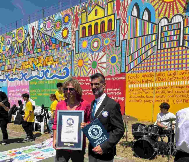 Inaugurato al carcere di Santa Maria Capua Vetere il murale più grande del mondo