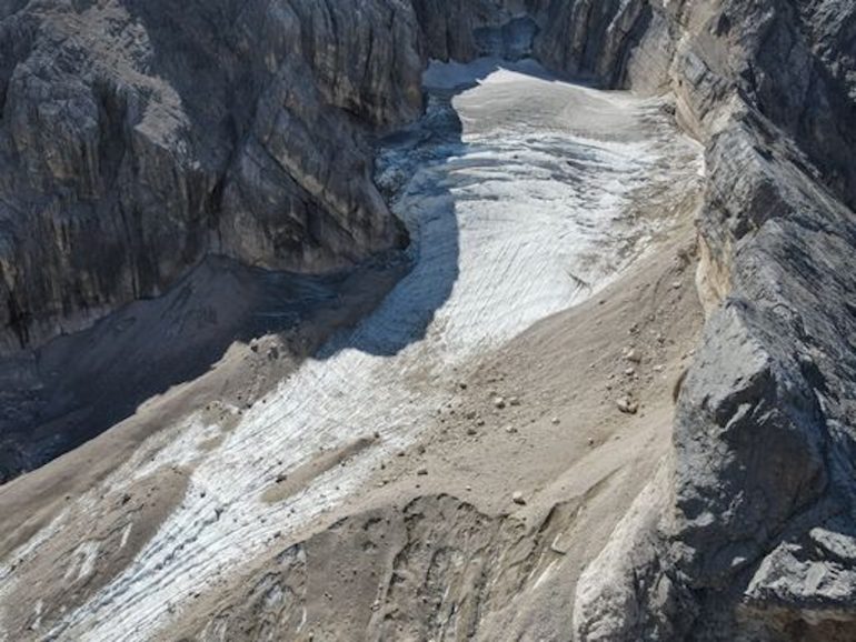 RISCALDAMENTO GLOBALE : Il  caldo che divora i ghiacciai cambia anche l’escursionismo