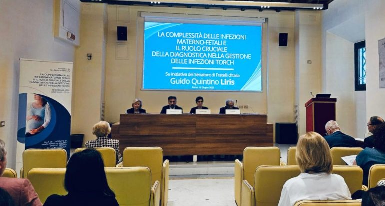 Infezioni in gravidanza, ogni anno 300 neonati con Toxoplasmosi