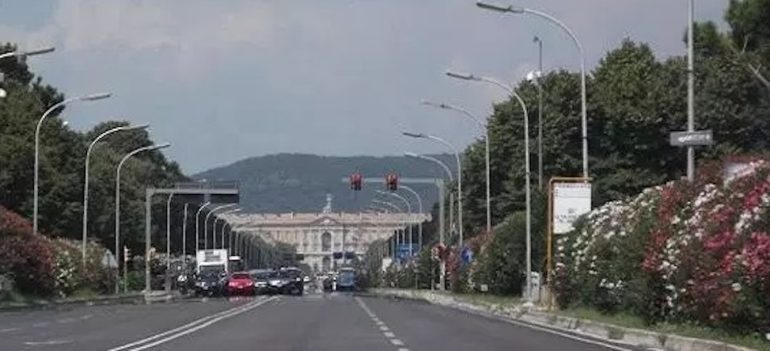 Caserta, inseguimento notturno su Viale Carlo III: arrestato pusher