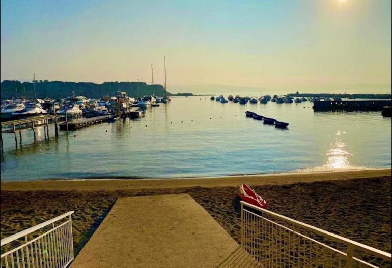 Maxi-controlli a Baia: sanzioni da 15mila euro e sequestri tra lidi e locali