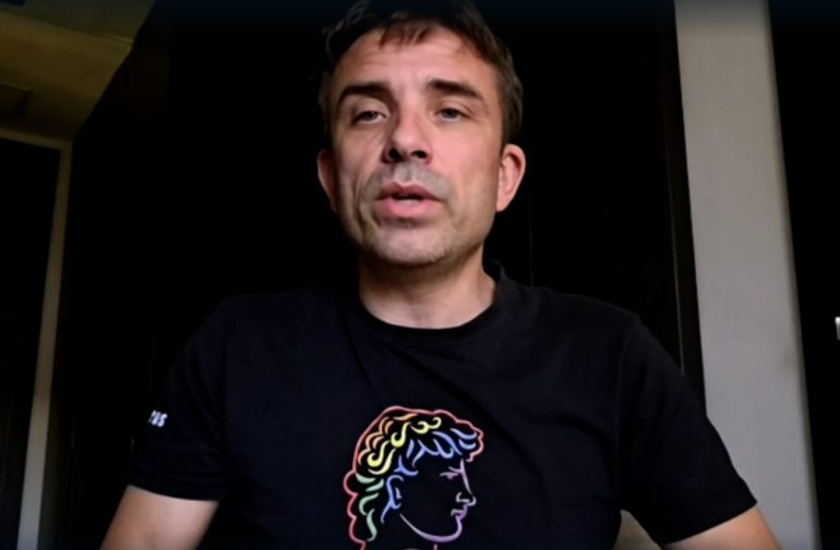 Bloccati a Tel Aviv dopo l’attacco all’Iran: la testimonianza di Antonello Sannino, presidente Arcigay Napoli