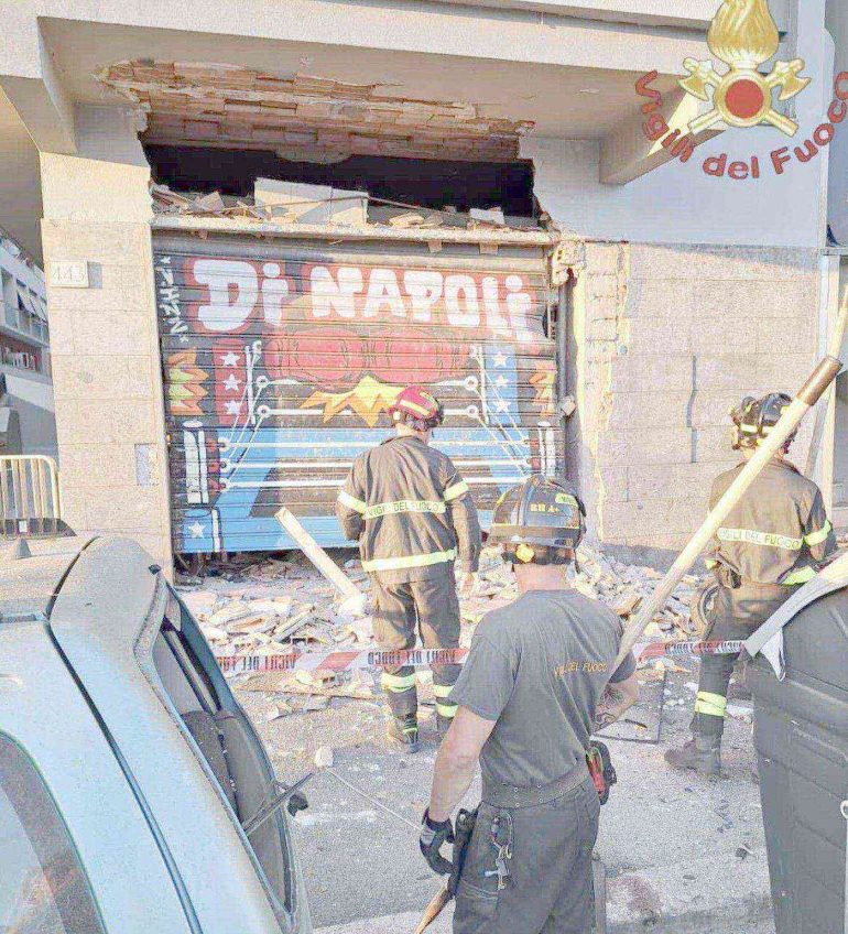Bomba carta contro la palestra dell’ex pugile Gianni Di Napoli