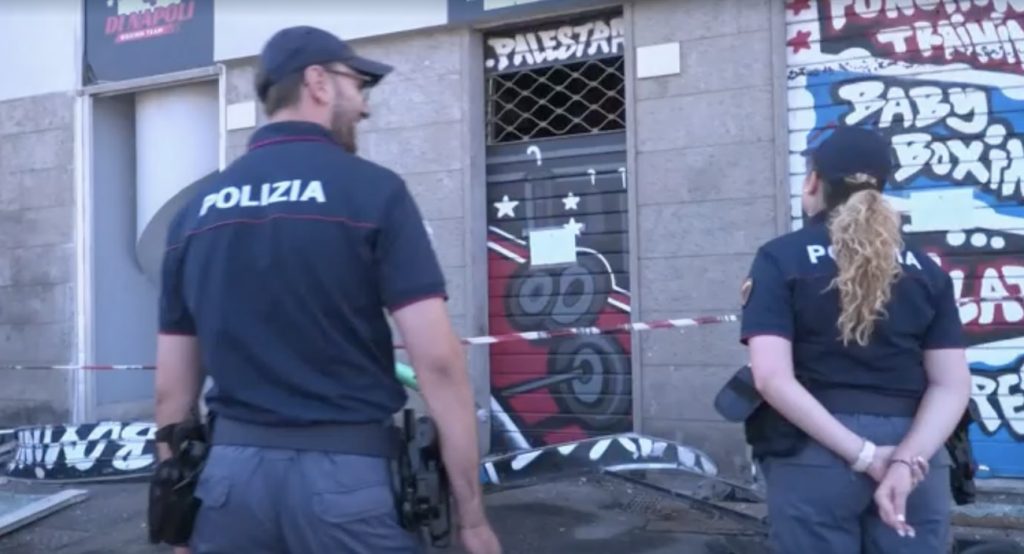 Bomba palestra ex pugile Di Napoli: i possibili legami col ferimento del figlio a Casoria