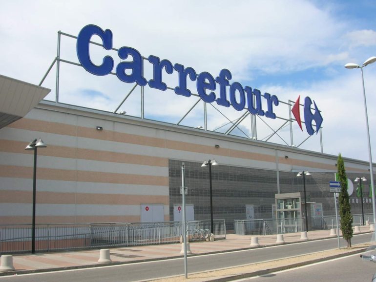 Carrefour pronta a dire addio all’Italia? E in Campania la fuga dei colossi è già realtà