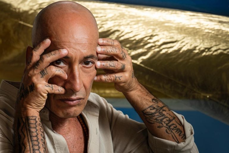 Ciccio Merolla accende l’estate con il nuovo singolo: “‘O Sole Mio Si’ Tu”