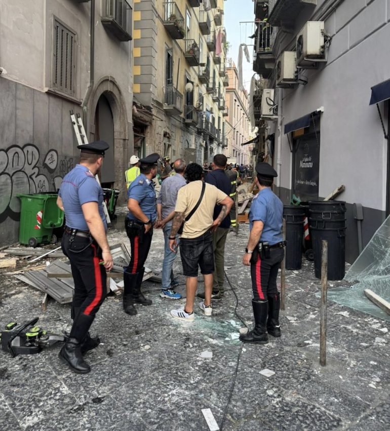 Napoli, l’esplosione partita dai locali del ristorante “Da Corrado”