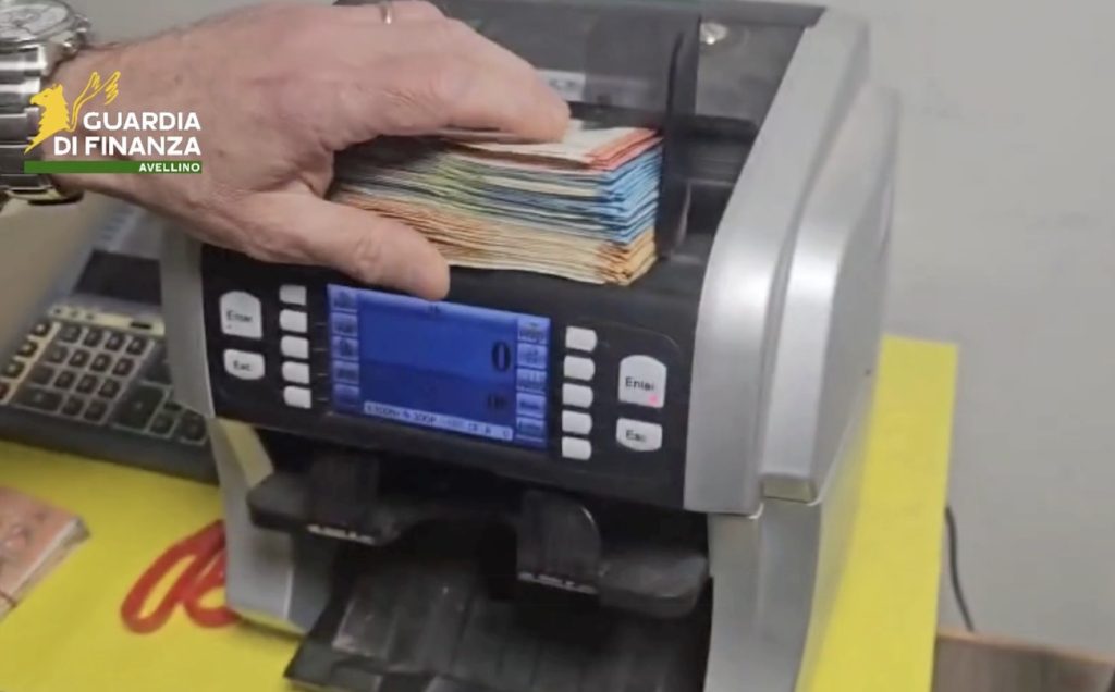 Frode fiscale e riciclaggio nel polo conciario di Solofra: 7 arresti