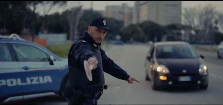 Nola, fugge con auto rubata al posto di blocco: inseguito e arrestato