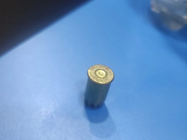 Spettatrice colpita da un proiettile durante una partita under 13: arrestato 56enne