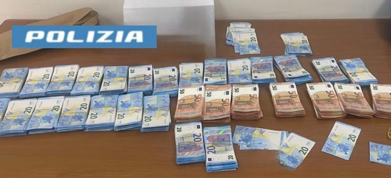 Napoli, anziano falsario sorpreso con 80mila euro di banconote false