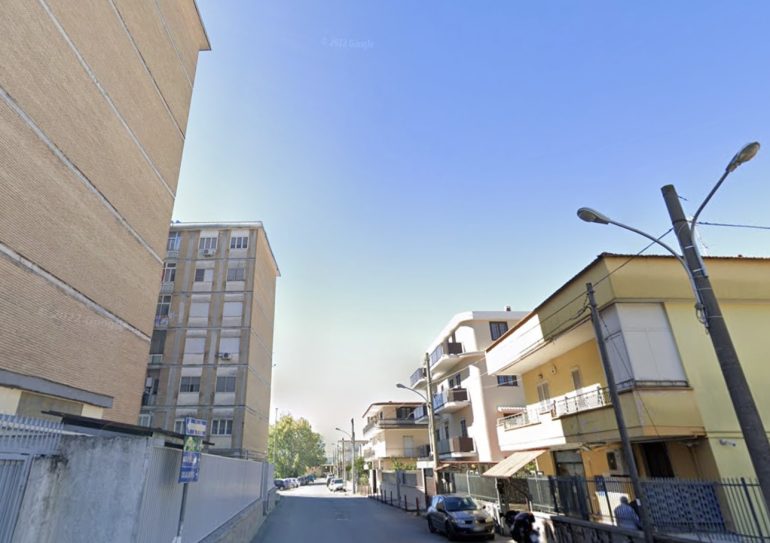 Agguato nella notte ad Acerra: subito fermato il pistolero