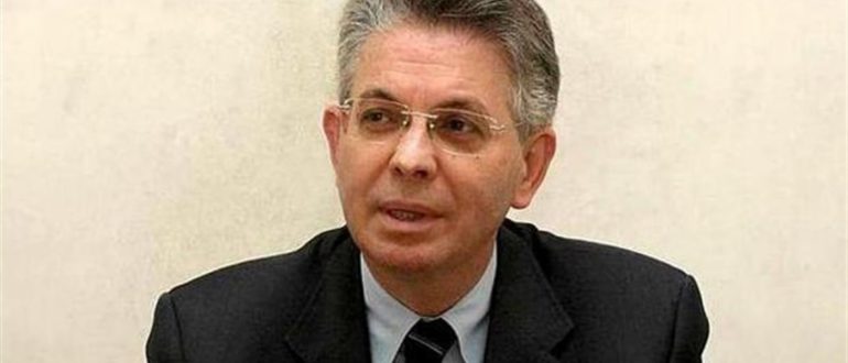 Afragola, prima notte in carcere per l’ex sindaco e senatore Vincenzo Nespoli