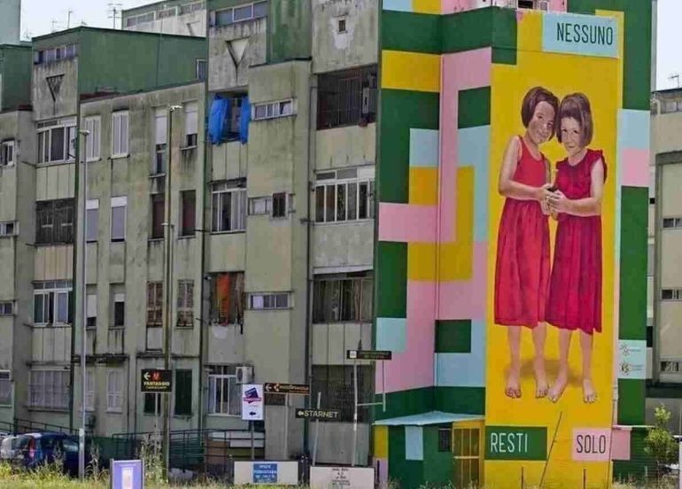 Caivano, stupefacenti nascosta in una fioriera: arrestato pusher 56enne