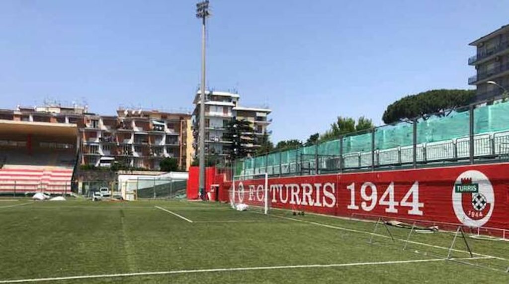 Colpo al tifo violento di Torre del Greco: 22 misure cautelari