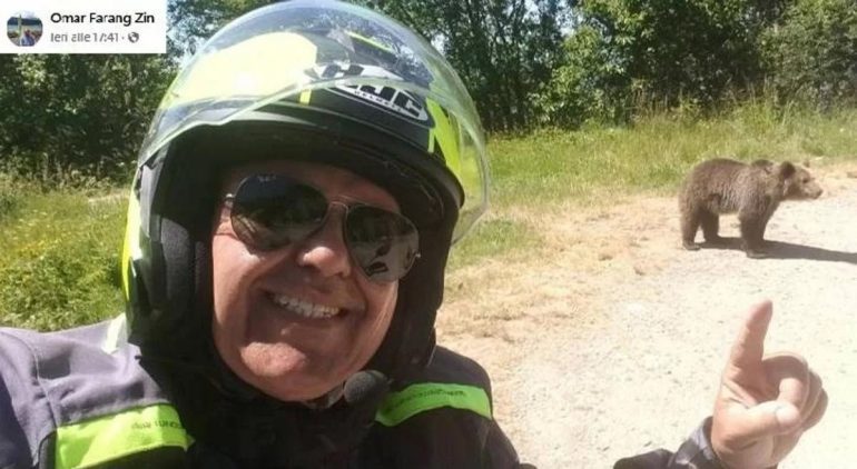 Motociclista fa un selfie con un’orsa e muore sbranato