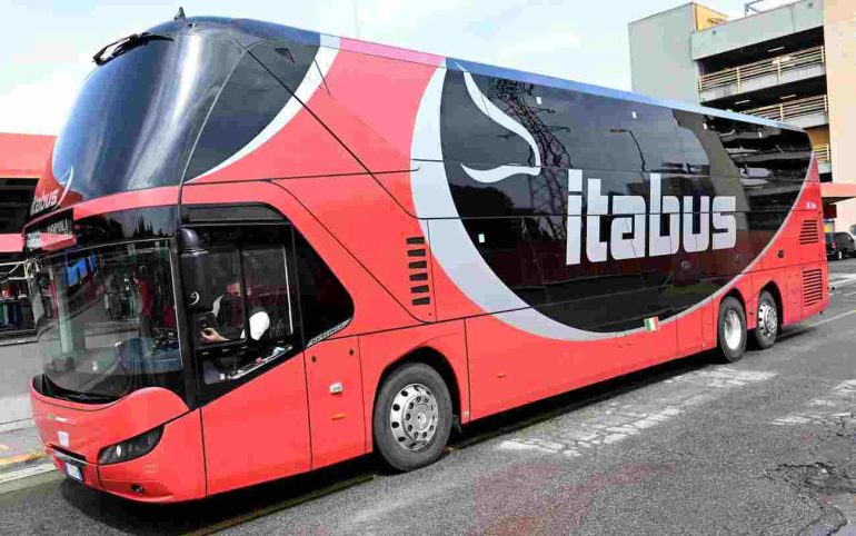 Itabus potenzia i servizi estivi: nuovi collegamenti per le mete turistiche