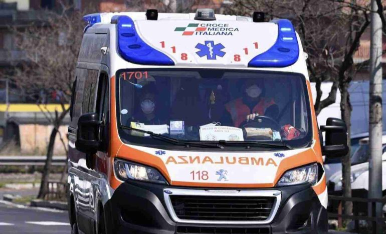Ischia, si schianta con la moto a Barano : muore 30enne