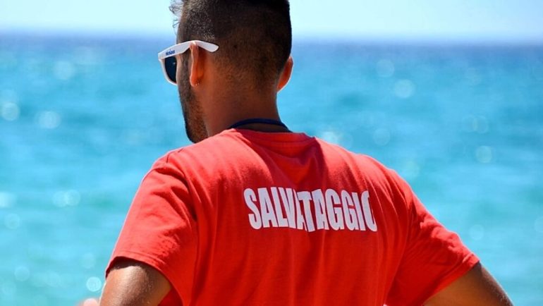 Europa Verde lancia l’allarme: “Spiagge sicure, urgente la vigilanza balneare nei comuni costieri”