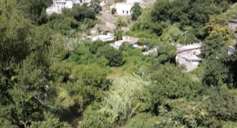 Barano, operaio cade dal tetto e muore