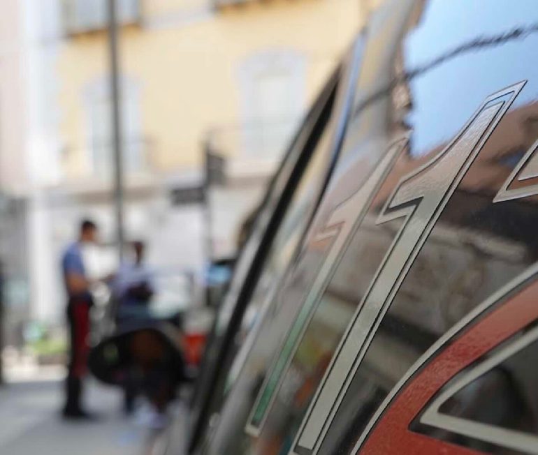 Caserta, tenta tapina con un cavatappi: denunciato 26enne marocchino