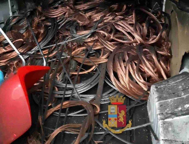 Contursi, furto di cavi di rame mette fuori uso impianti sull’A2