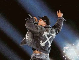 Geolier infiamma Napoli: terza data al Maradona il 28 giugno 2026 dopo il doppio sold out del 26 e 27