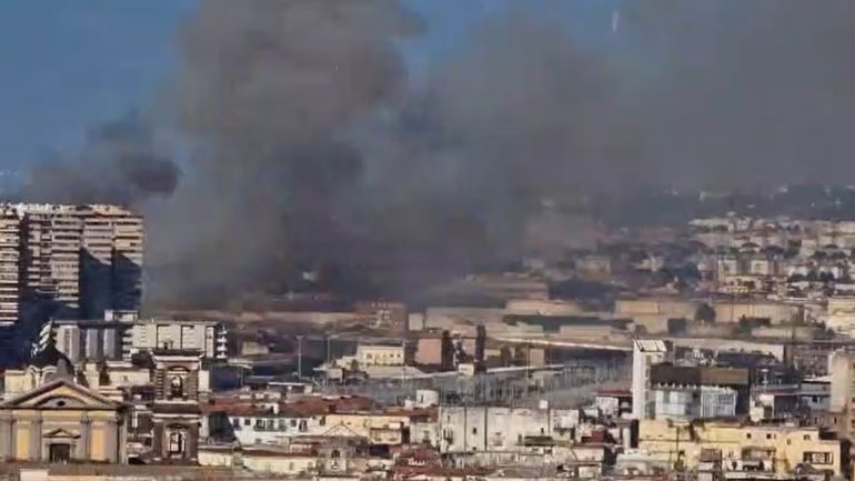 Incendio a Gianturco, l’Arpac conferma: diossine tornate sotto la soglia di riferimento