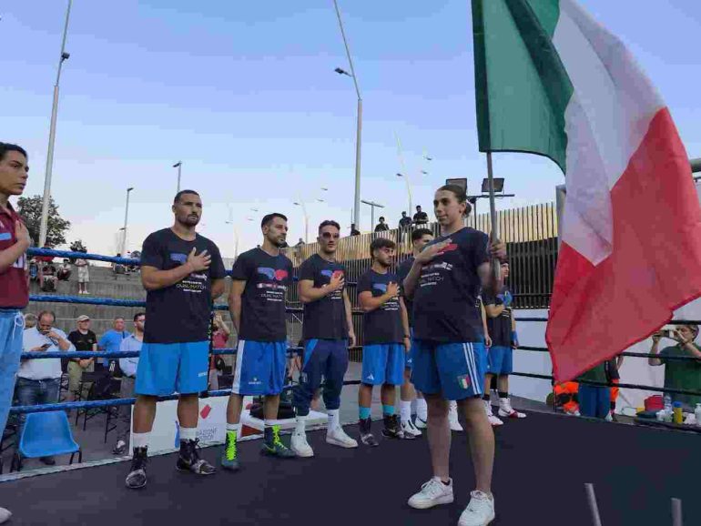 Napoli, boxe internazionale a Piazza Garibaldi: Italia-Inghilterra infiamma la Cavea