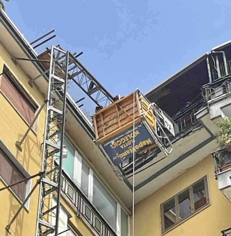 Tragedia del Vomero, la Procura vuole accertare le responsabilità