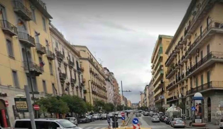 Napoli, aggredisce agenti a Corso Novara: arrestato 36enne