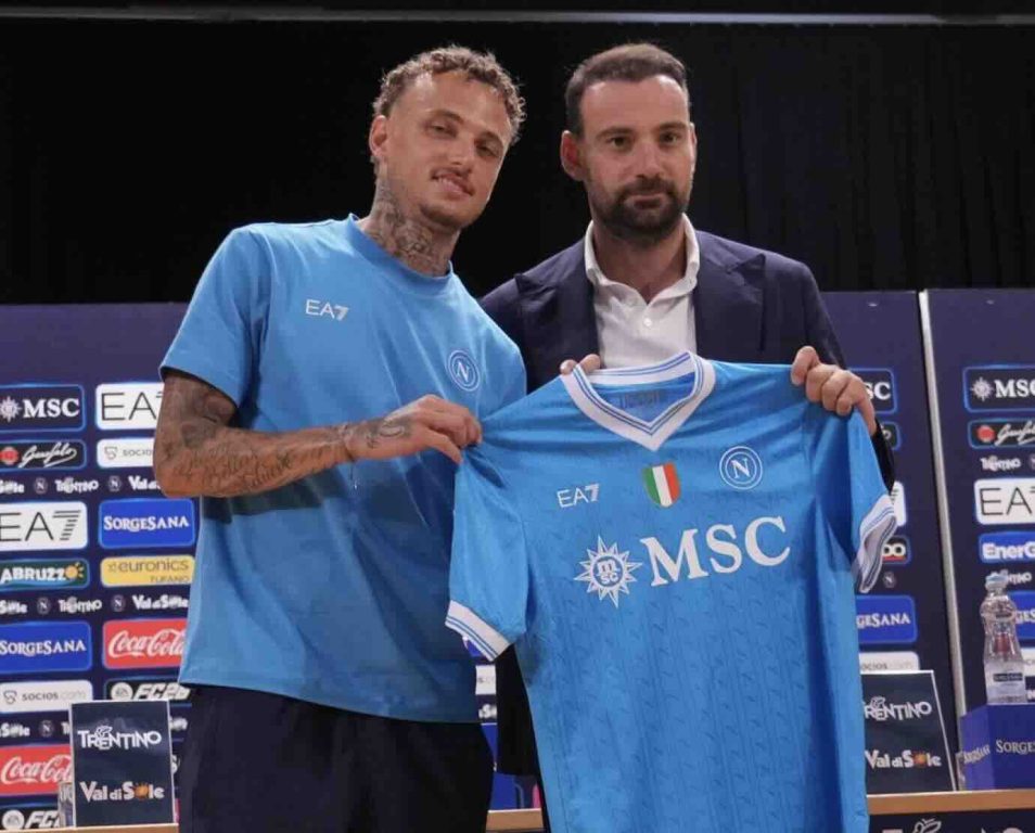 Napoli, Noa Lang si presenta: “Sono qui per vincere e migliorarmi. Conte mi farà crescere”