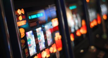 Sala giochi fantasma a Fuorigrotta: apparecchi illegali e maxi multa da 66mila euro