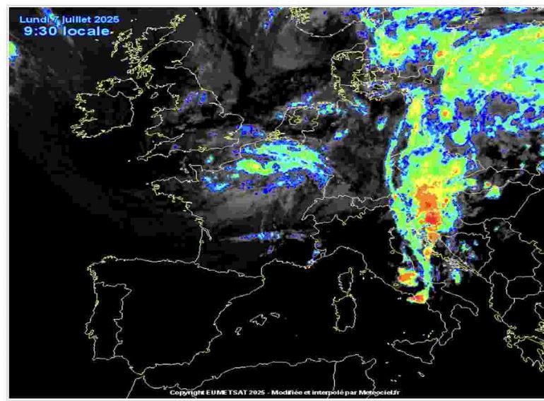 Pioggia e temporali, ma solo in parte sulla provincia di Napoli