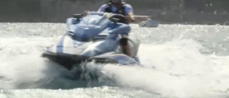 Forio, follia in mare: tenta la fuga con un’imbarcazione sotto sequestro. Arrestato 37enne di Napoli