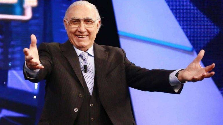 Pippo Baudo, giallo sull’eredità da 10 milioni: tre mesi dopo il testamento nessuno l’ha ancora accettata