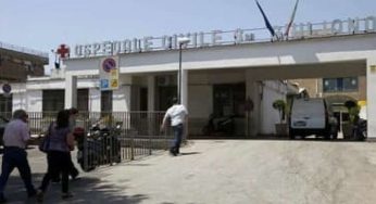 Paziente muore in ospedale i parenti minacciano medici e infermieri