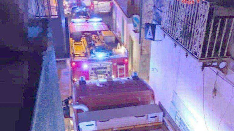 Bellona, uomo muore carbonizzato nell’incendio della sua casa