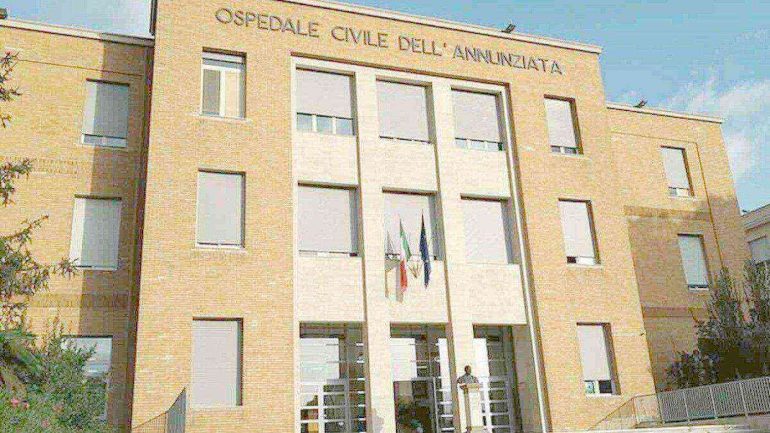 Botulino a Diamante, dimessi tutti i pazienti ricoverati a Cosenza: “Stanno bene”
