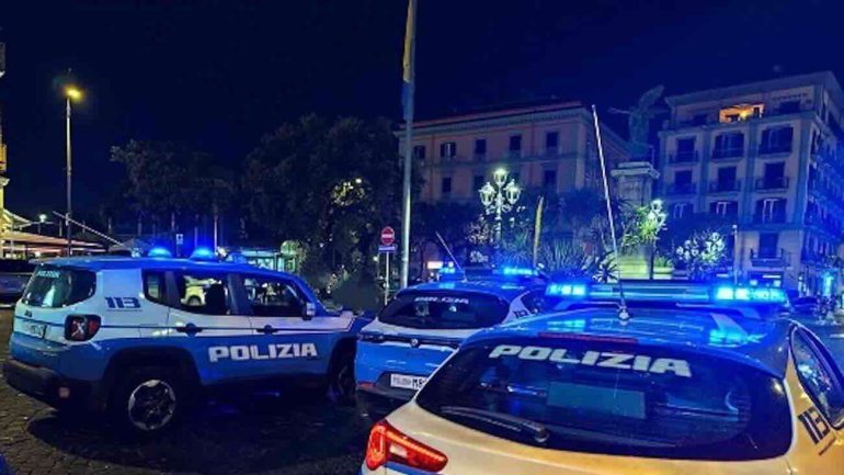 Castellammare, aggaredisce gli agenti durante un controllo: arrestato