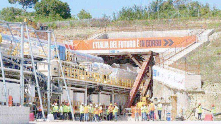 Dal carcere al cantiere: detenuti al lavoro sull’Alta Velocità Napoli-Bari
