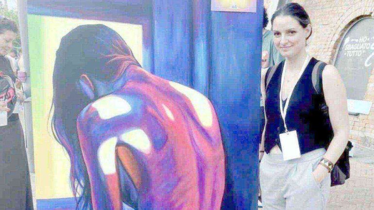 Dalla matita al neon: il percorso artistico di Nadia Leo