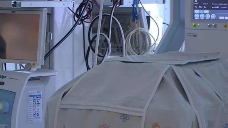 Dramma all’ospedale di Bolzano: due neonati prematuri morti in Terapia Intensiva, sospetto batterio killer