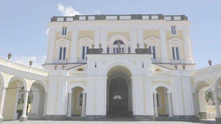 Ercolano, colpo fallito a Villa Ruggiero: ladro fermato da due carabinieri fuori servizio