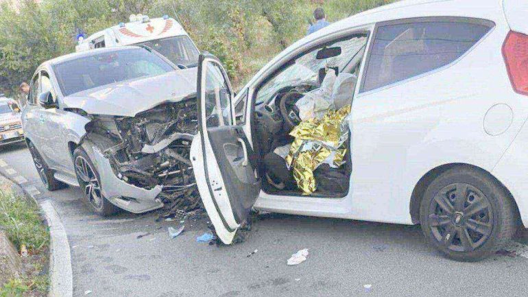 Incidente a Giffoni Valle Piana: muore 22enne