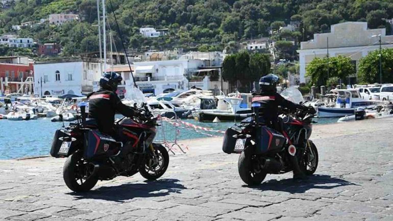 Truffa agli anziani, due giovani di Napoli arrestati a Ischia