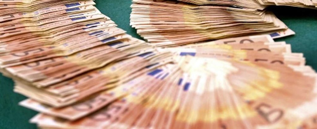 Corruzione, l’Italia affonda: Campania record di indagati