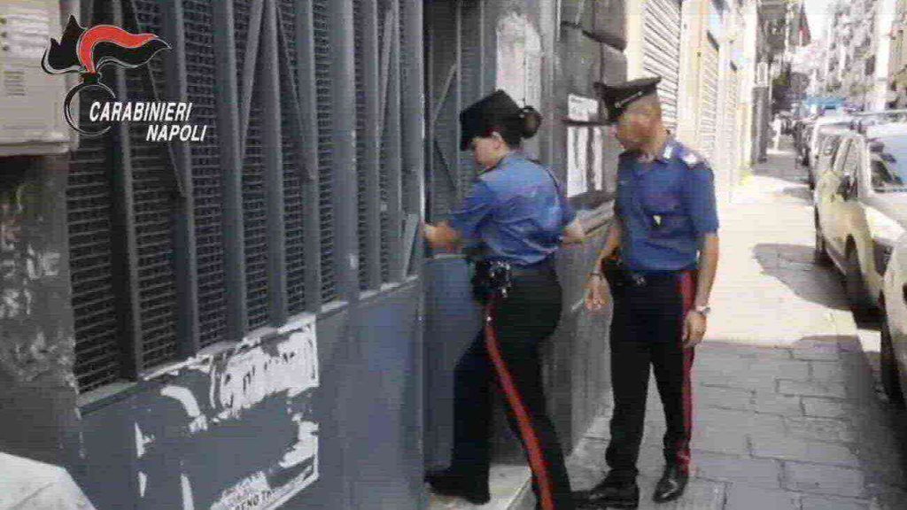 Napoli, blitz contro i B&B abusivi: 12 denunciati