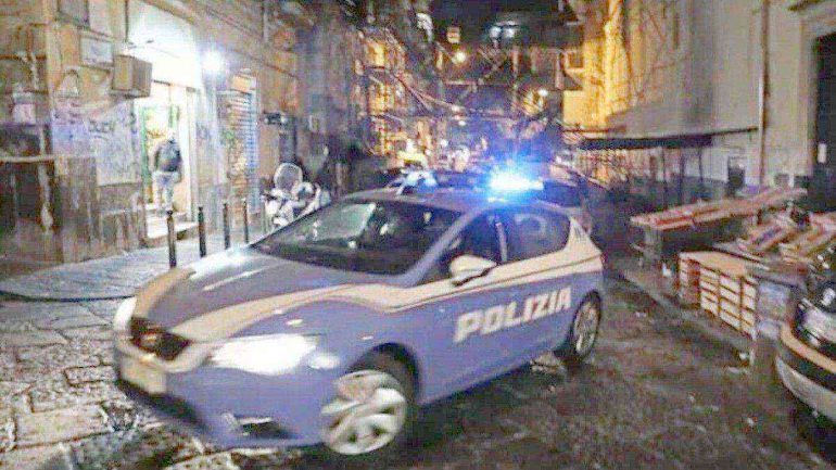 Napoli, controlli nella movida del centro storico: sequestri, sanzioni e locali chiusi
